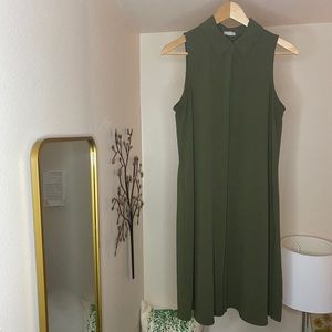 UO green sleeveless shirt-dress